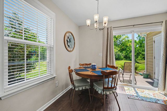 162 Cobblestone Place Dr, Goodlettsville, TN 37072