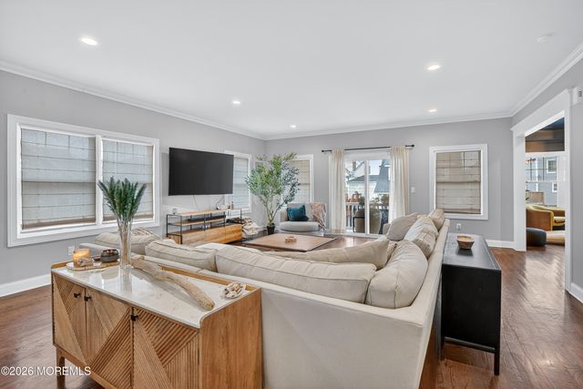 27 5th Street, Highlands, NJ 07732
