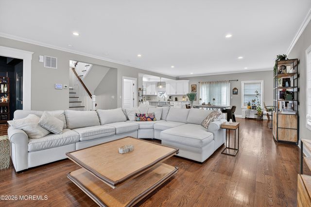 27 5th Street, Highlands, NJ 07732