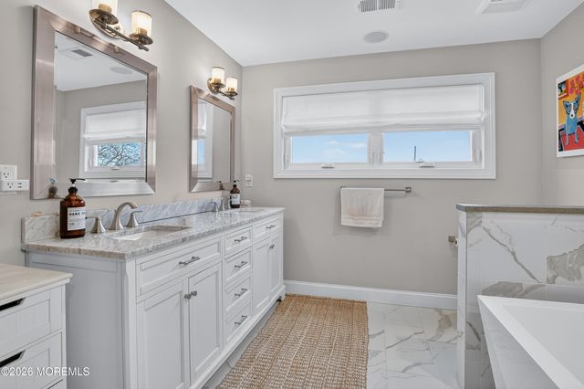 27 5th Street, Highlands, NJ 07732