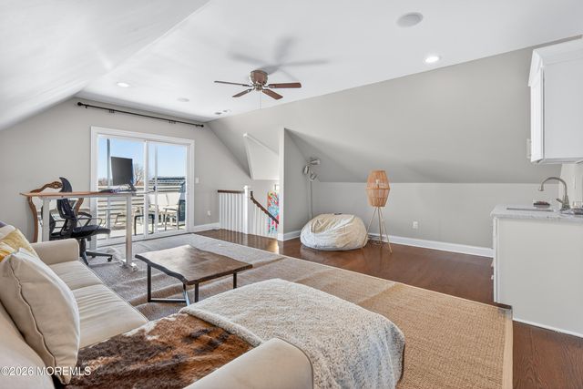 27 5th Street, Highlands, NJ 07732