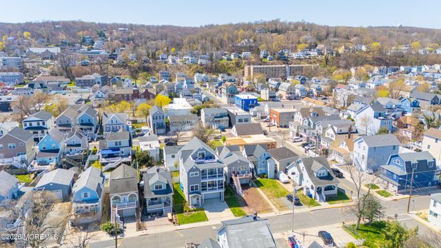 27 5th Street, Highlands, NJ 07732