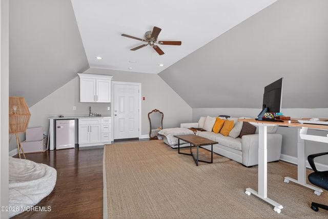 27 5th Street, Highlands, NJ 07732