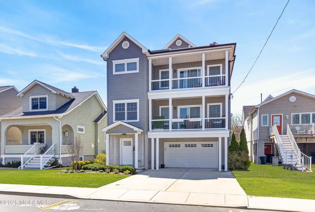 27 5th Street, Highlands, NJ 07732
