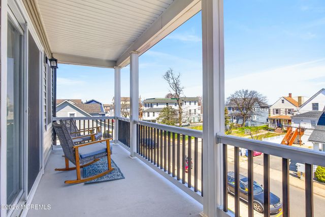 27 5th Street, Highlands, NJ 07732