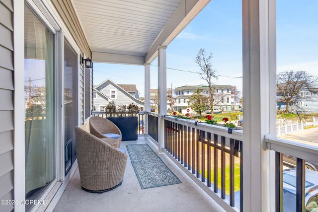 27 5th Street, Highlands, NJ 07732
