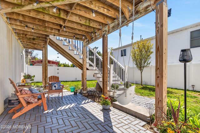 27 5th Street, Highlands, NJ 07732
