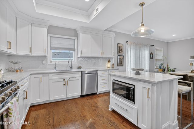 27 5th Street, Highlands, NJ 07732