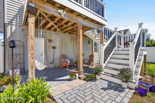 27 5th Street, Highlands, NJ 07732