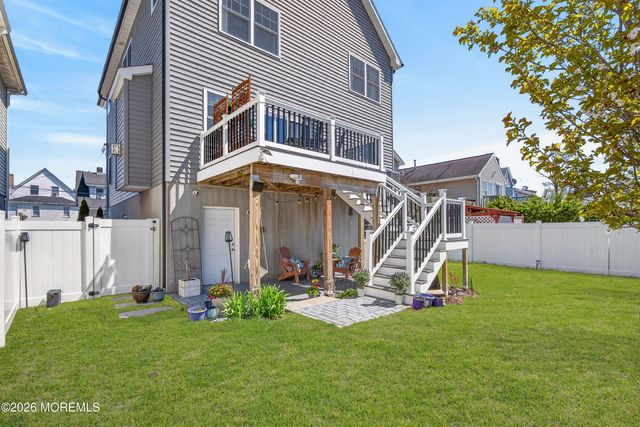27 5th Street, Highlands, NJ 07732