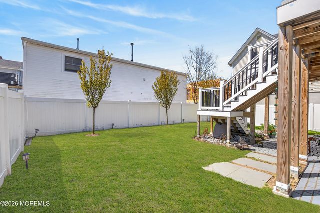 27 5th Street, Highlands, NJ 07732