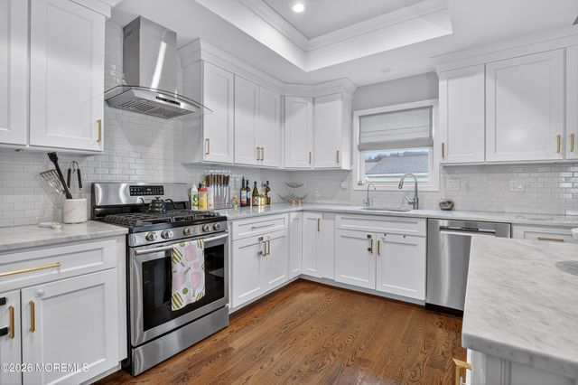 27 5th Street, Highlands, NJ 07732