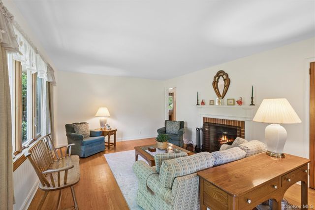 12 Regent Place, Huntington, NY 11743