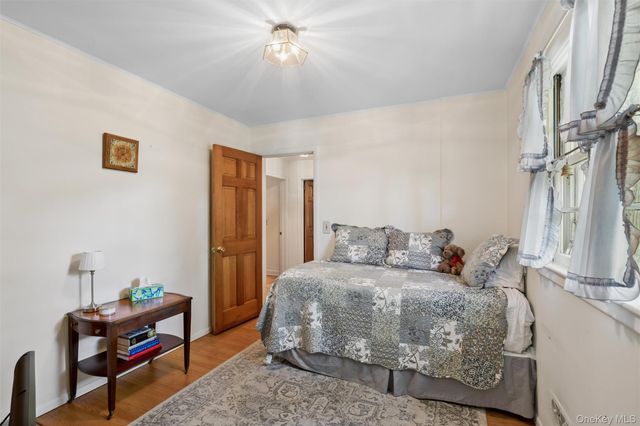 12 Regent Place, Huntington, NY 11743