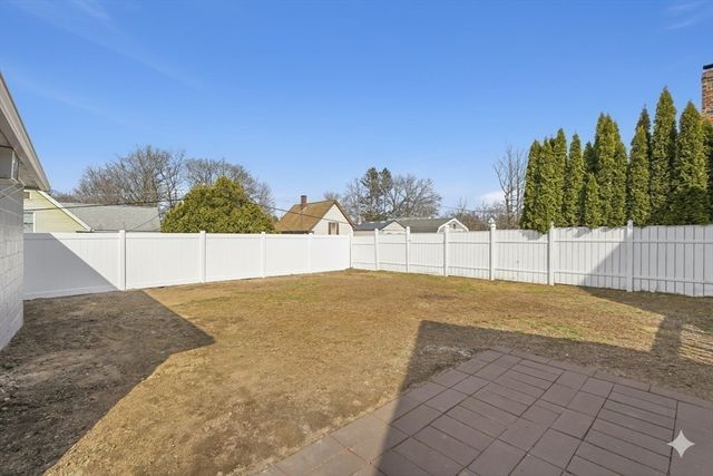 84 E Main, Ayer, MA 01432