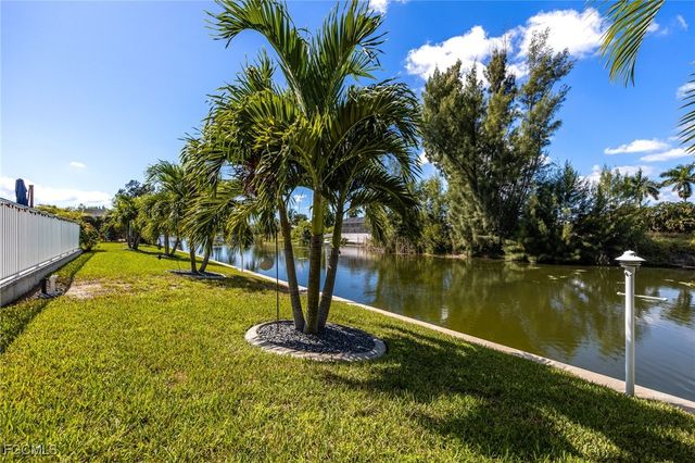 2626 SW 4th PL, Cape Coral, FL 33914