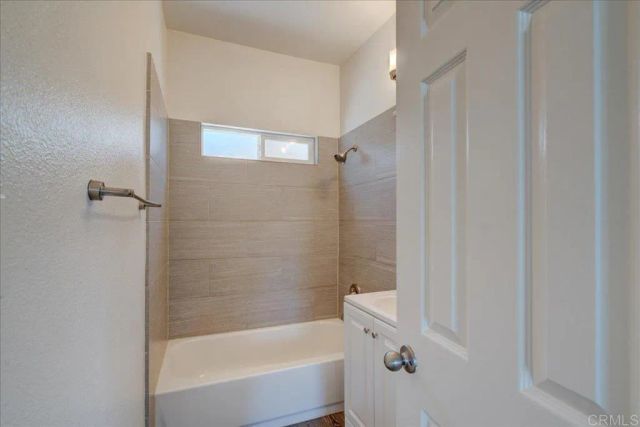 1103 33rd St, San Diego, CA 92102