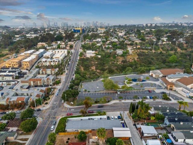 1103 33rd St, San Diego, CA 92102