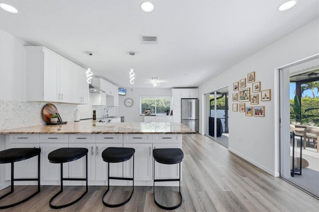 1761 SANDALWOOD DRIVE, Sarasota, FL 34231