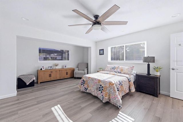 1761 SANDALWOOD DRIVE, Sarasota, FL 34231