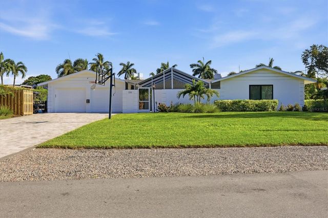 1761 SANDALWOOD DRIVE, Sarasota, FL 34231