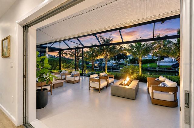 1761 SANDALWOOD DRIVE, Sarasota, FL 34231