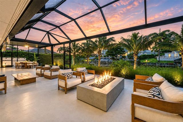 1761 SANDALWOOD DRIVE, Sarasota, FL 34231