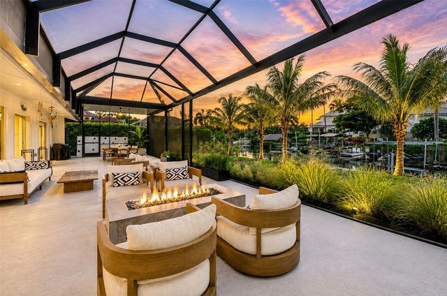 1761 SANDALWOOD DRIVE, Sarasota, FL 34231