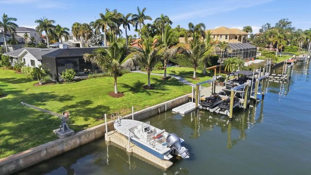 1761 SANDALWOOD DRIVE, Sarasota, FL 34231