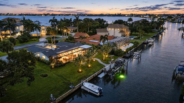 1761 SANDALWOOD DRIVE, Sarasota, FL 34231