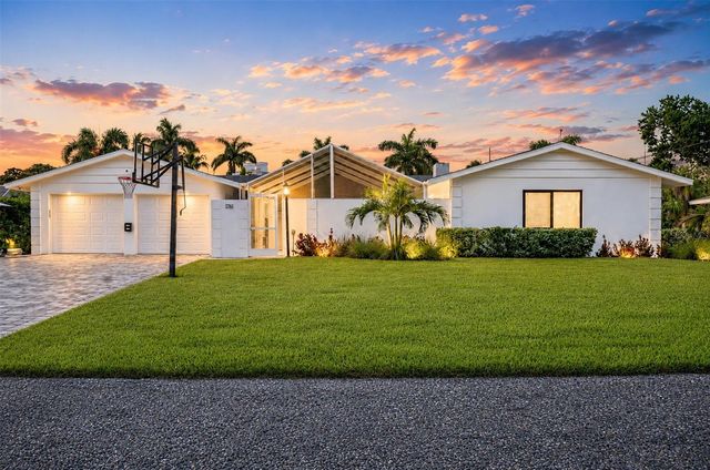 1761 SANDALWOOD DRIVE, Sarasota, FL 34231