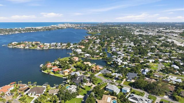 1761 SANDALWOOD DRIVE, Sarasota, FL 34231