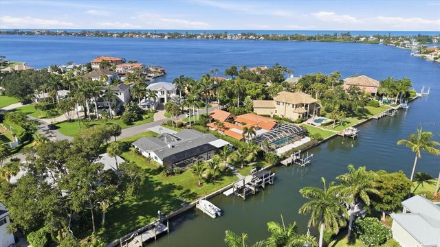 1761 SANDALWOOD DRIVE, Sarasota, FL 34231