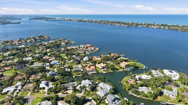 1761 SANDALWOOD DRIVE, Sarasota, FL 34231