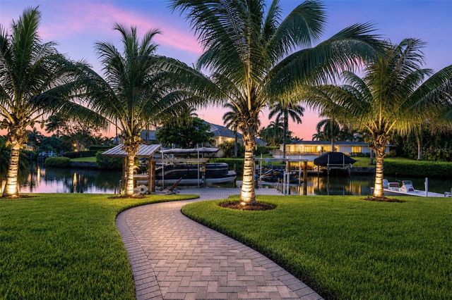 1761 SANDALWOOD DRIVE, Sarasota, FL 34231