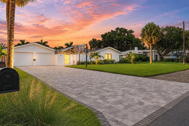 1761 SANDALWOOD DRIVE, Sarasota, FL 34231
