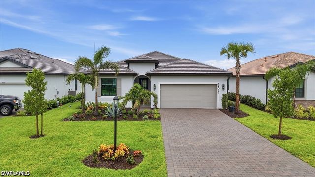 19057 Hinkley DR, Estero, FL 33928