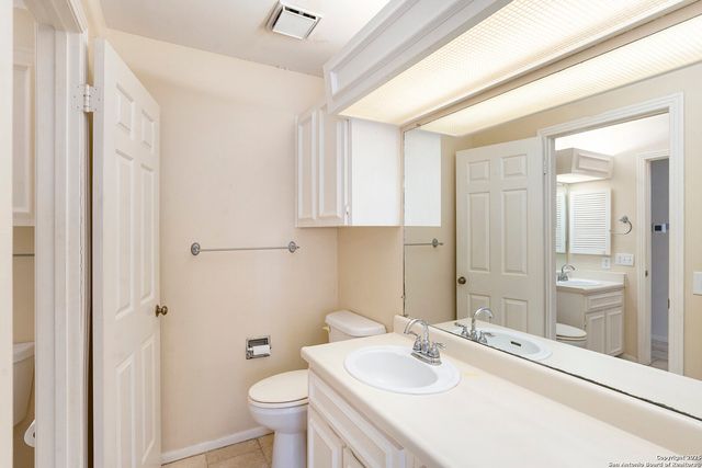 165 W Rampart Dr Apt 507, San Antonio, TX 78216