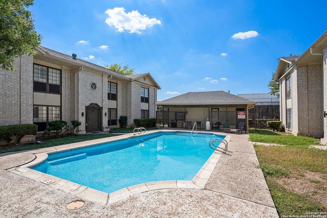 165 W Rampart Dr Apt 507, San Antonio, TX 78216