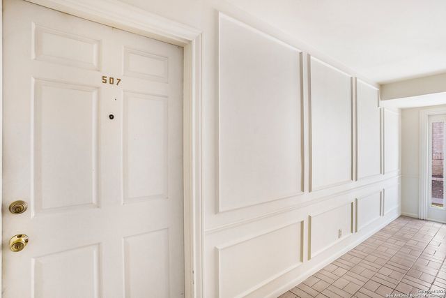 165 W Rampart Dr Apt 507, San Antonio, TX 78216