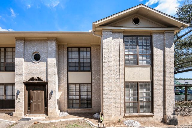 165 W Rampart Dr Apt 507, San Antonio, TX 78216