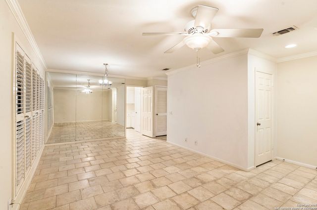 165 W Rampart Dr Apt 507, San Antonio, TX 78216
