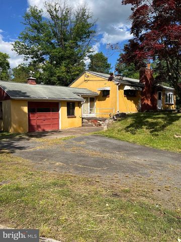 3495 FINLAND RD, Pennsburg, PA 18073
