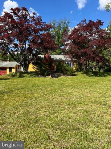 3495 FINLAND RD, Pennsburg, PA 18073