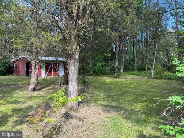 3495 FINLAND RD, Pennsburg, PA 18073