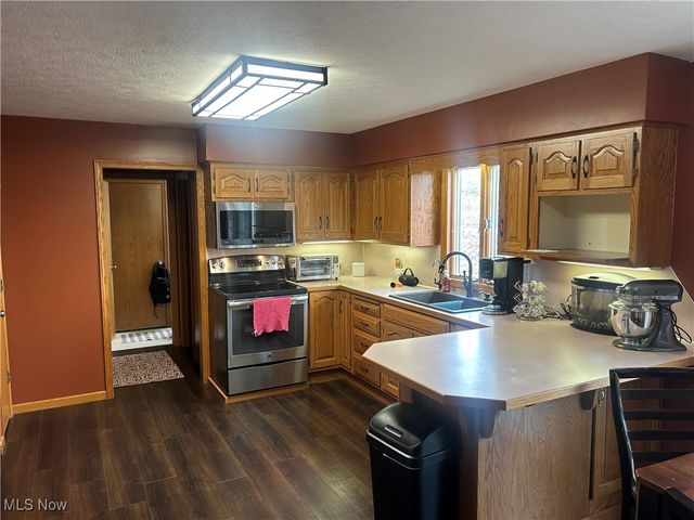 3156 Josephine Street NW, Dover, OH 44622