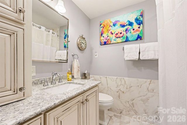 3832 Blowing Rock Way, Charlotte, NC 28210