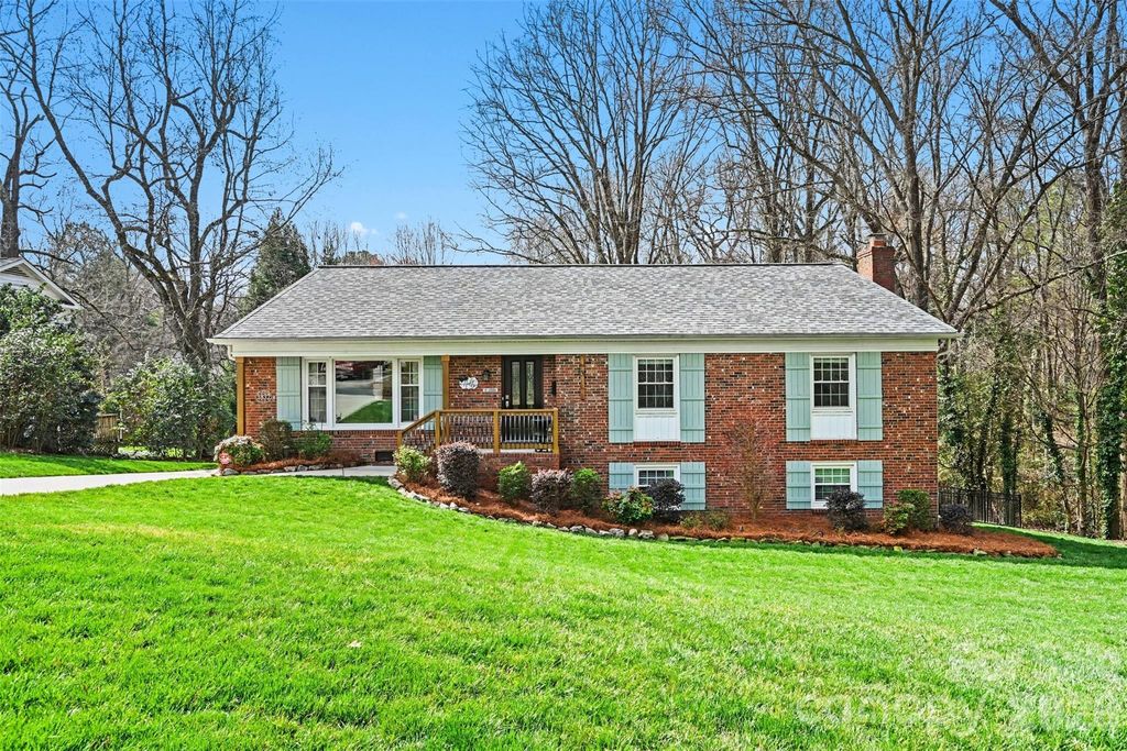 3832 Blowing Rock Way, Charlotte, NC 28210
