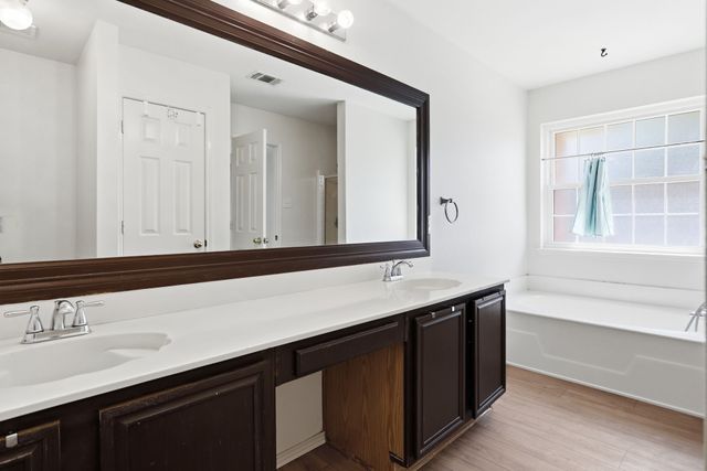 731 Hill Meadow Drive, Midlothian, TX 76065