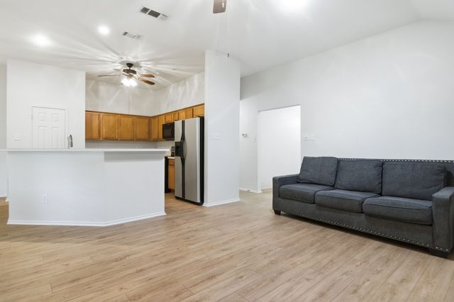 731 Hill Meadow Drive, Midlothian, TX 76065